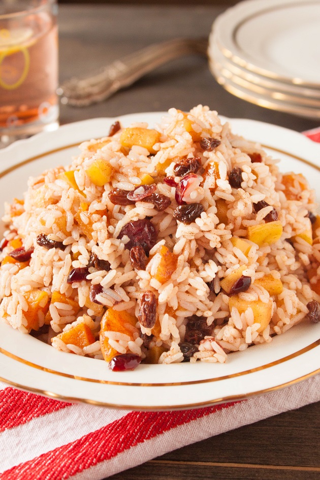 Sweet Rice with Apples and Dried Fruits
