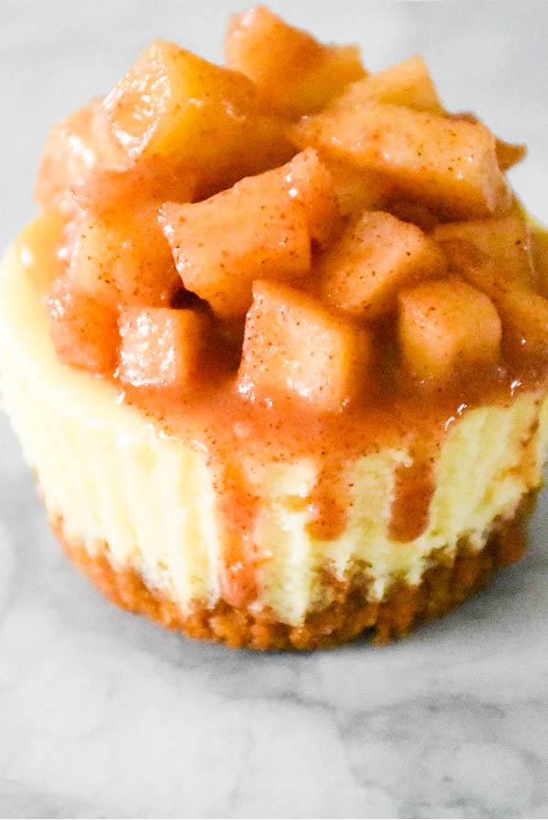 Mini Cheesecakes with Apples and Caramel
