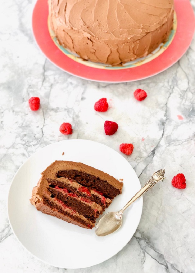 Chocolate Cake with Raspberries 
