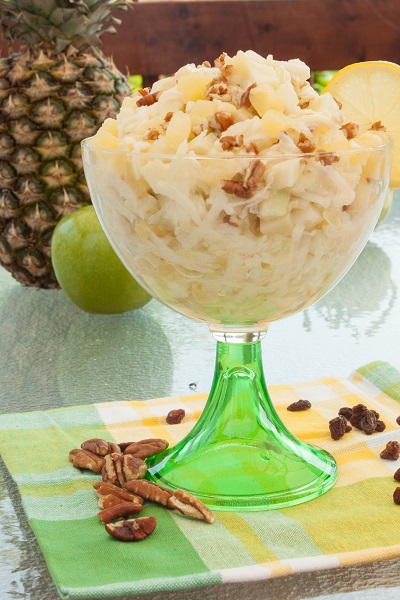 Apple Pineapple Salad with Pecans, Kohlrabi and Raisins