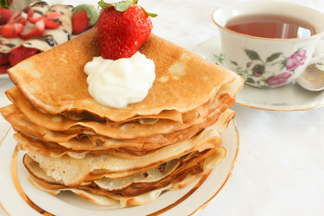 Traditional Russian Crepes - Blini - Delicious and easy recipe 
