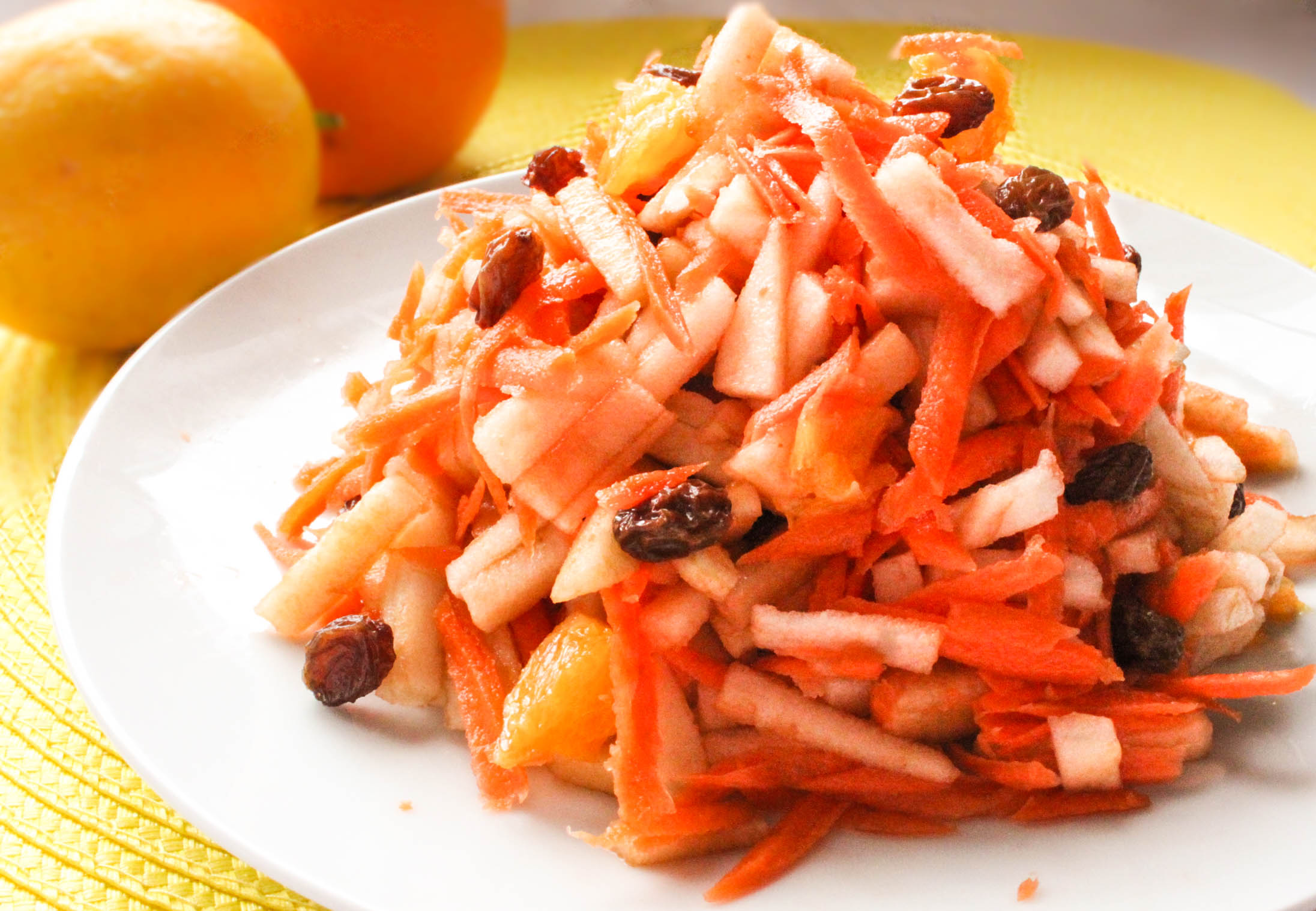 Carrot Salad with Apples and Raisins - tasty, colorful, healthy and easy to make.