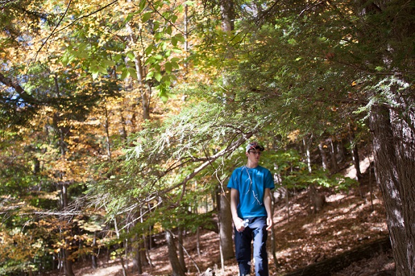 Hiking in Letchworth State Park in Fall